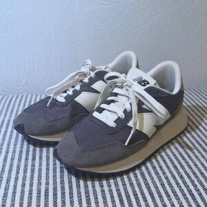 New Balance 237 Sneaker Size 8.5